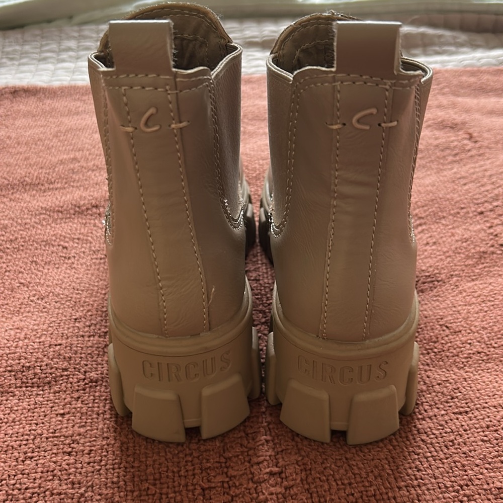 Circus by Sam Edelman Cream Chunky Boots - Picture 2 of 5